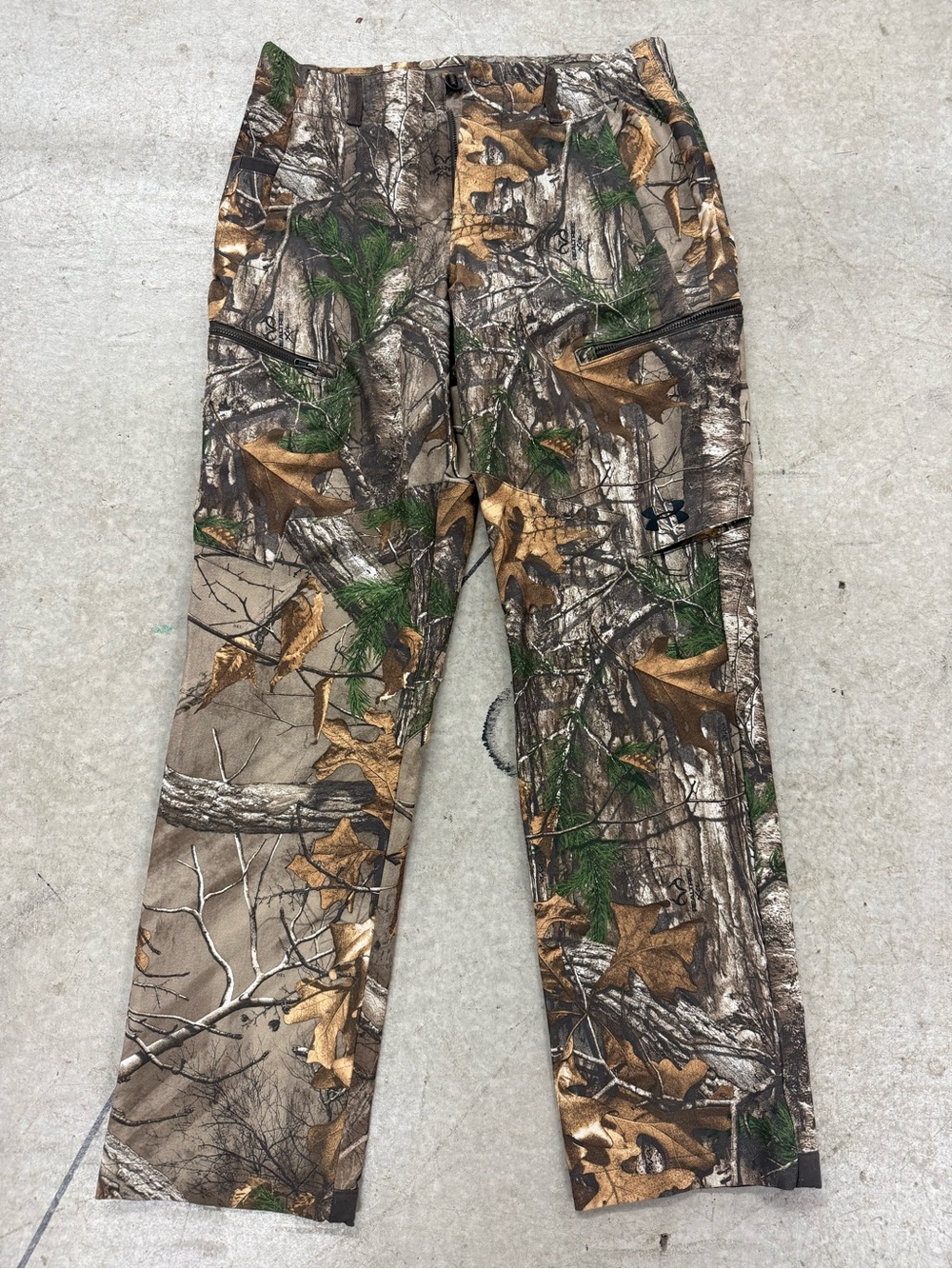 Under Armour Men’s Realtree Xtra Camo Hunting Pants - Brown & Green